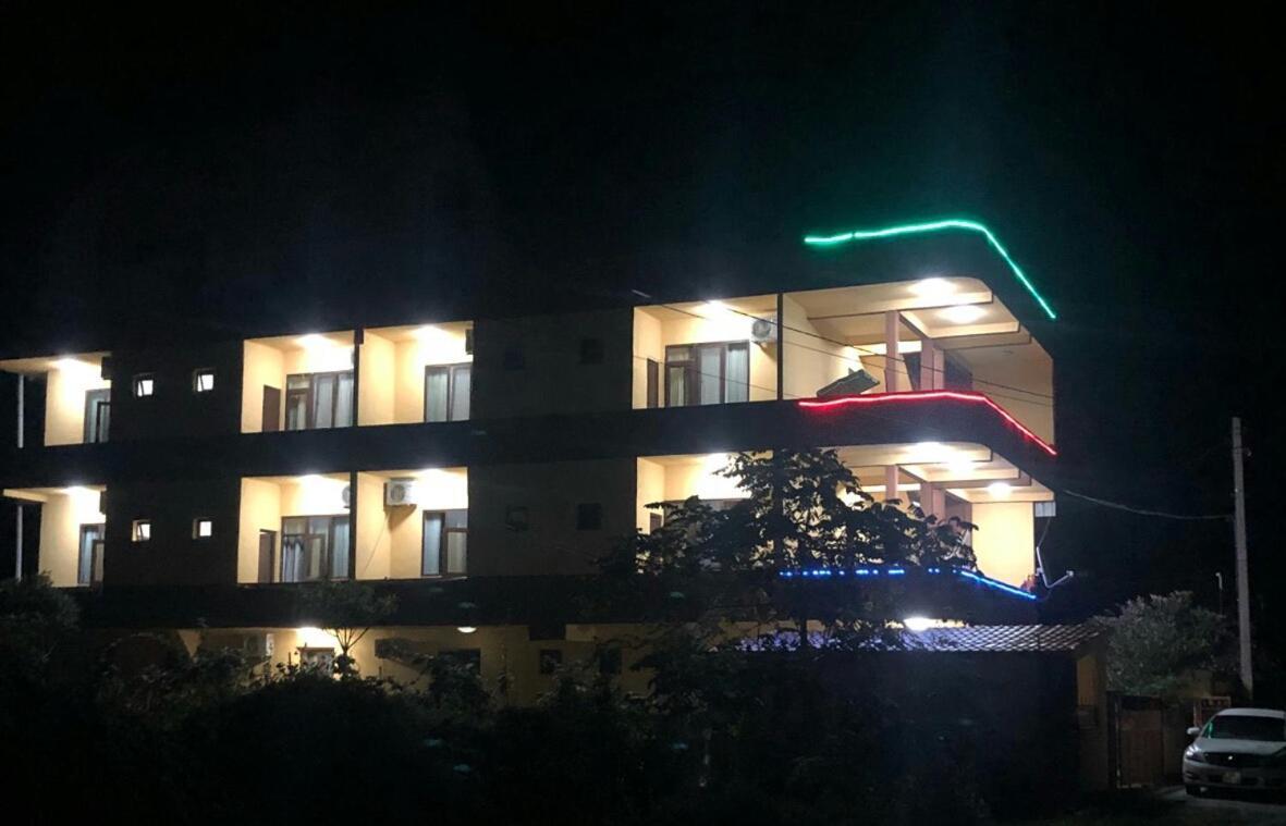 Hotell Anna Уреки Екстериор снимка