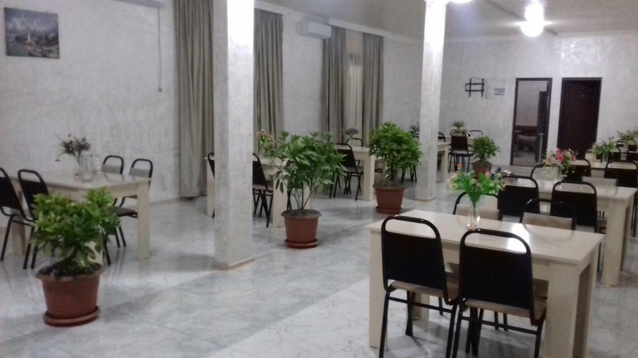 Hotell Anna Уреки Екстериор снимка
