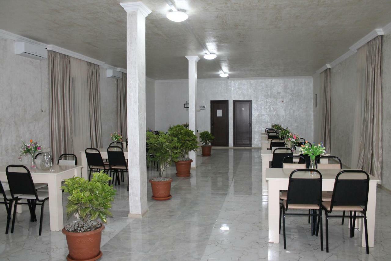 Hotell Anna Уреки Екстериор снимка